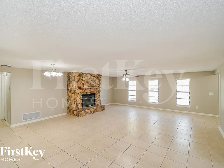 7164 Prellie St — Photo 3