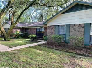 2416 Spring Creek Cir, Mobile, AL 36693