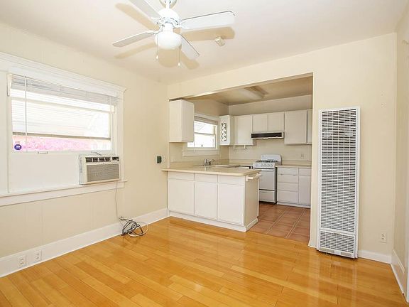 2nd image of 5819 Friends Ave