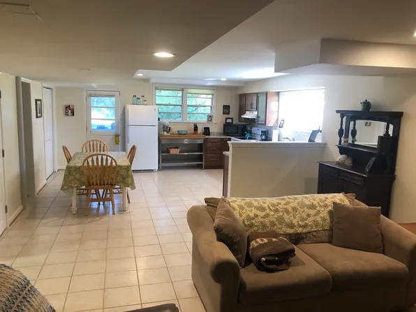 1712 Merrifields Dr #1, Silver Spring, MD 20906