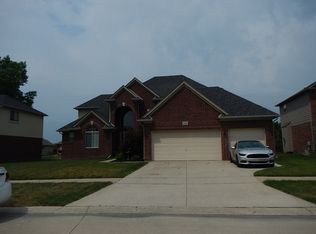51447 Mauro Ln, Macomb, MI