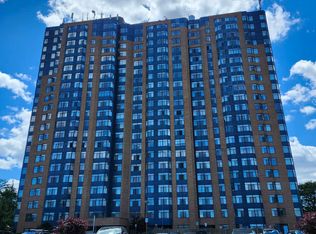 88 Alton Towers Cir #1601, Toronto, ON M1V 5C5