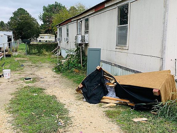 5th image of 1012 Isaac Ave