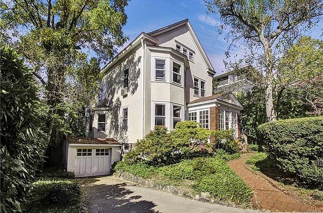 1st image of 25 Buena Vista Dr