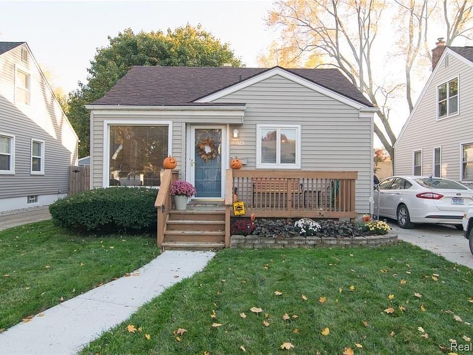 1st image of 3525 Ravena Ave