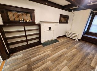 37 Jennings Ave APT 2, Patchogue, NY 11772