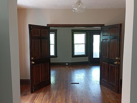 5th image of 3920 Hyde Ave #A