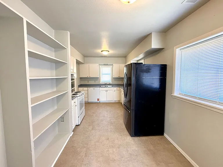 1659 County Rd E — Photo 8