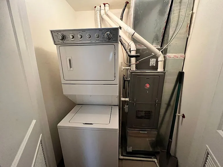 4520 N Beacon — Photo 7