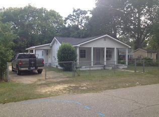 153 Grady St, Fayetteville, NC 28306
