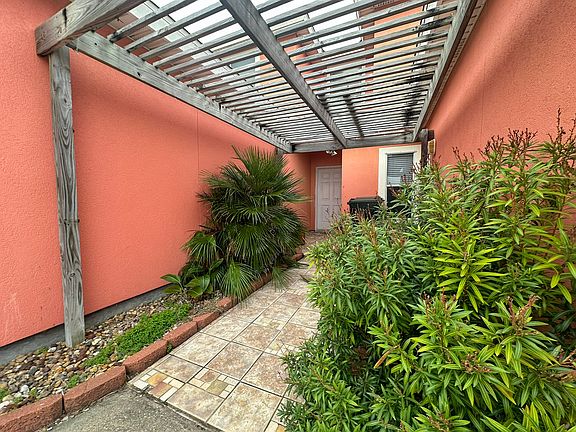 2nd image of 15405 Salt Cay Ct Unit 703