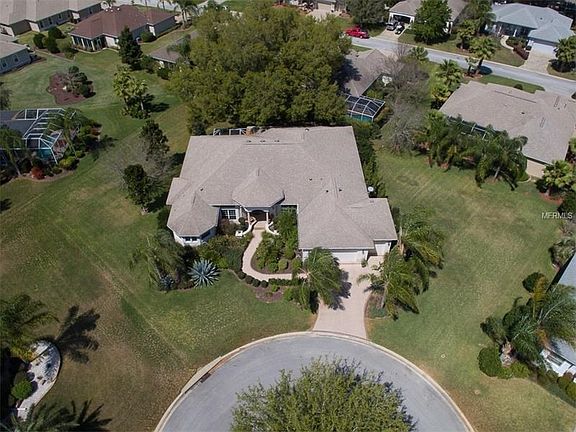 The Largest Lot in Royal Oak Premier Neighborhood