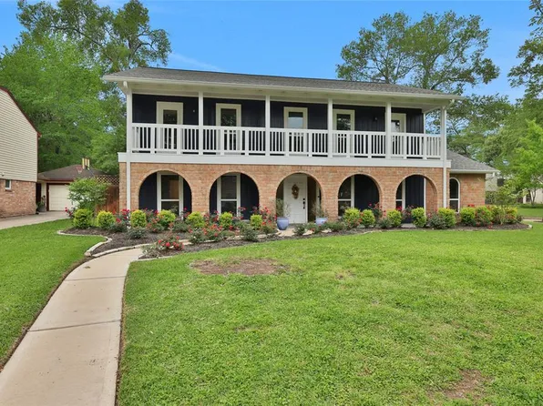 4102 Willow Hill Drive, Seabrook, TX 77586