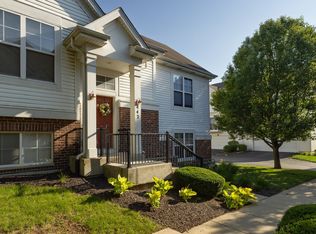 442 Plaza Pl, Aurora, IL 60504