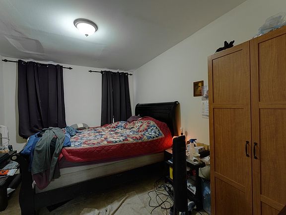 4th image of 2271 Kennedy Blvd #303