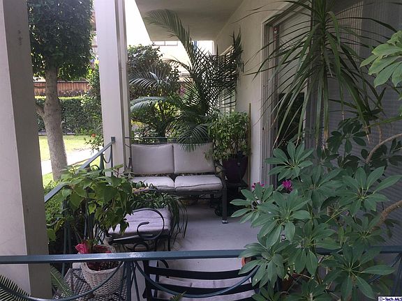 4th image of 1231 N Columbus Ave APT 1B