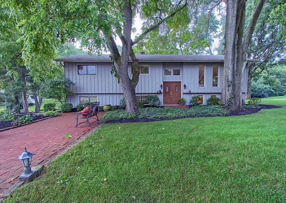 1st image of 59 Grandview Dr