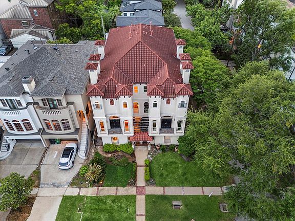 4th image of 6417 Rodrigo St