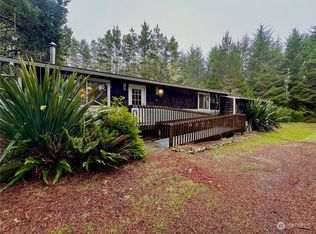 213 Overlake St NE, Ocean Shores, WA