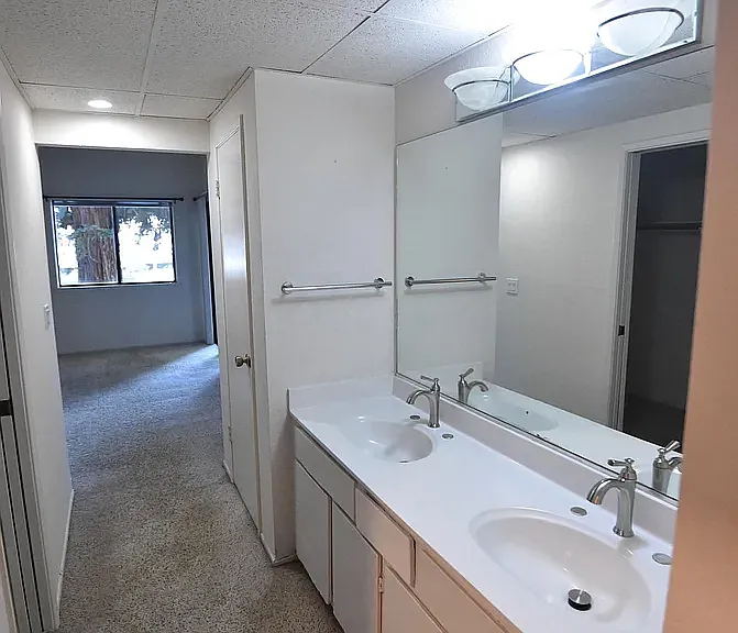 4671 Albany Cir #110 — Photo 13