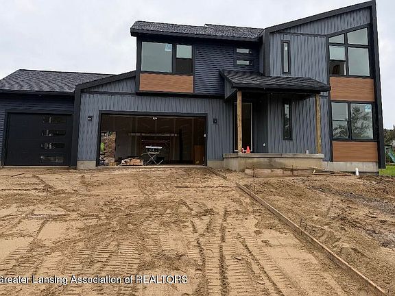 2nd image of 6819 Aberdeen Dr