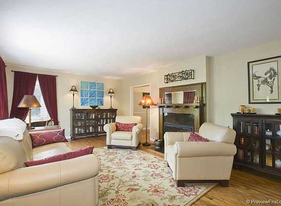 5th image of 2440 Chatsworth Blvd
