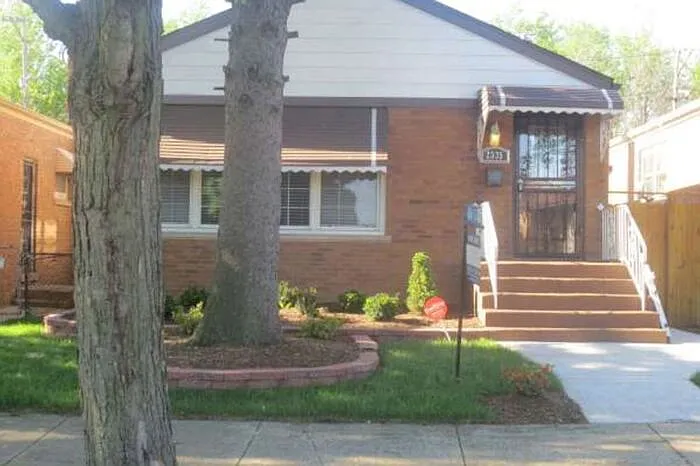 2335 W 81st Pl photo 1