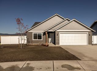 Mica Bay in Hollice Woods Plan, Daum Construction at Hollice Woods, Rathdrum, ID 83858