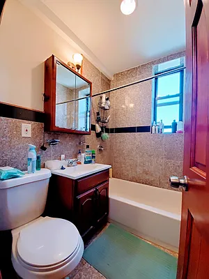 Rented by Compass | media 13