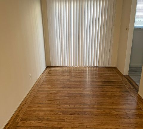 3rd image of 3048 Emerson St #3048