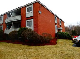 121 Cluff Crossing Rd APT 31, Salem, NH 03079