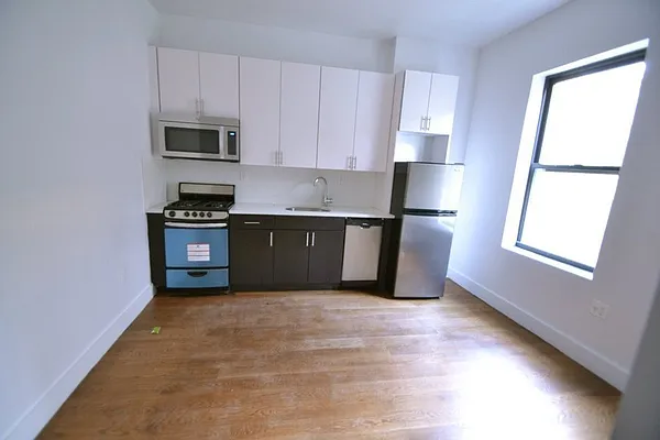 Rented by Trion Real Estate Management | media 35