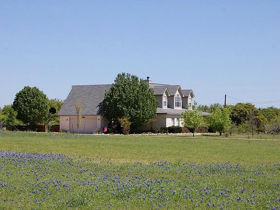 3rd image of 220 Woodland Oaks Trl