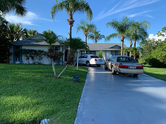 2nd image of 1391 SW Oriole Ln