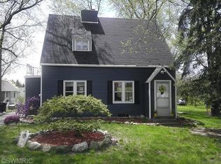1544 Lark Ln SE, Grand Rapids, MI 49508