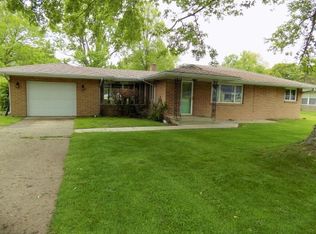 2010 Homeacres Dr, Goshen, IN 46526