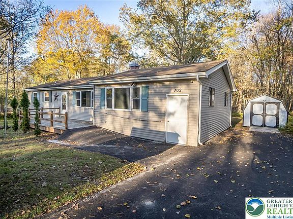 3rd image of 102 Whitman Ln