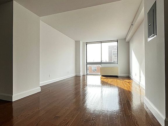 3rd image of 225 Schermerhorn St #L3