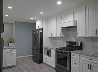 4136 Kings Dr, Minnetonka, MN 55345