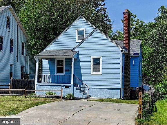 3rd image of 3014 White Ave