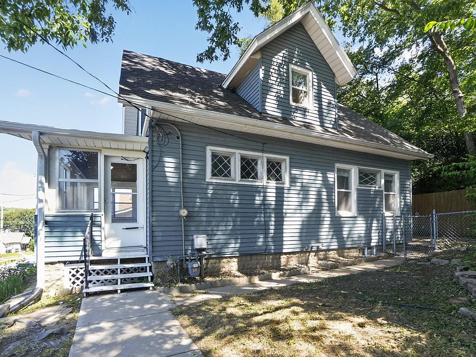 1st image of 215 Franklin Ave