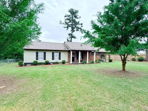 1004 Letitia Ave N, Douglas, GA 31533