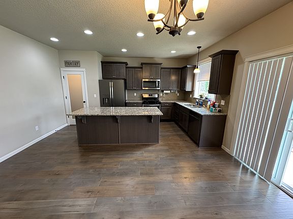 2nd image of 903 Riley Dr NE