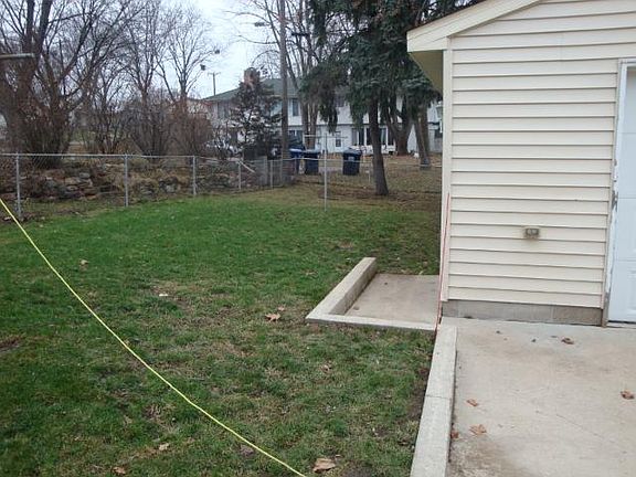 5th image of 1213 Hubbard Ave