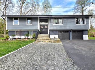 65 Sprain Rd, Scarsdale, NY 10583