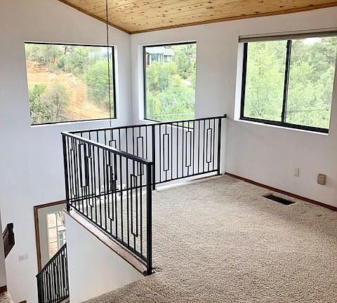3rd image of 1962 Sunnyside Ln Unit 1