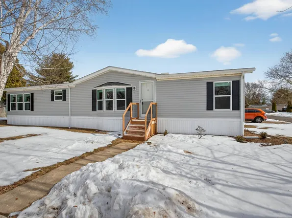 435 Glasgow, Temperance, MI 48182