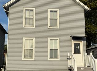 1337 15th Street A, Moline, IL 61265