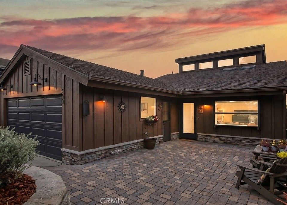 1st image of 360 Highland Dr