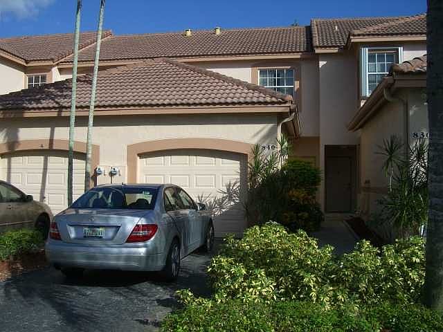 1st image of 840 Sorrento Dr #840